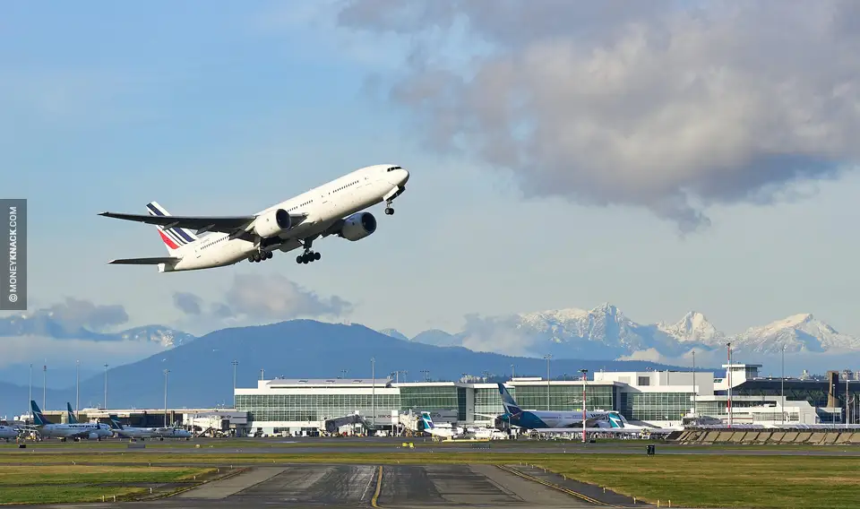 When are plane tickets the cheapest?